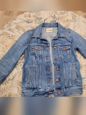 Madewell Light Blue Denim Jean Jacket
